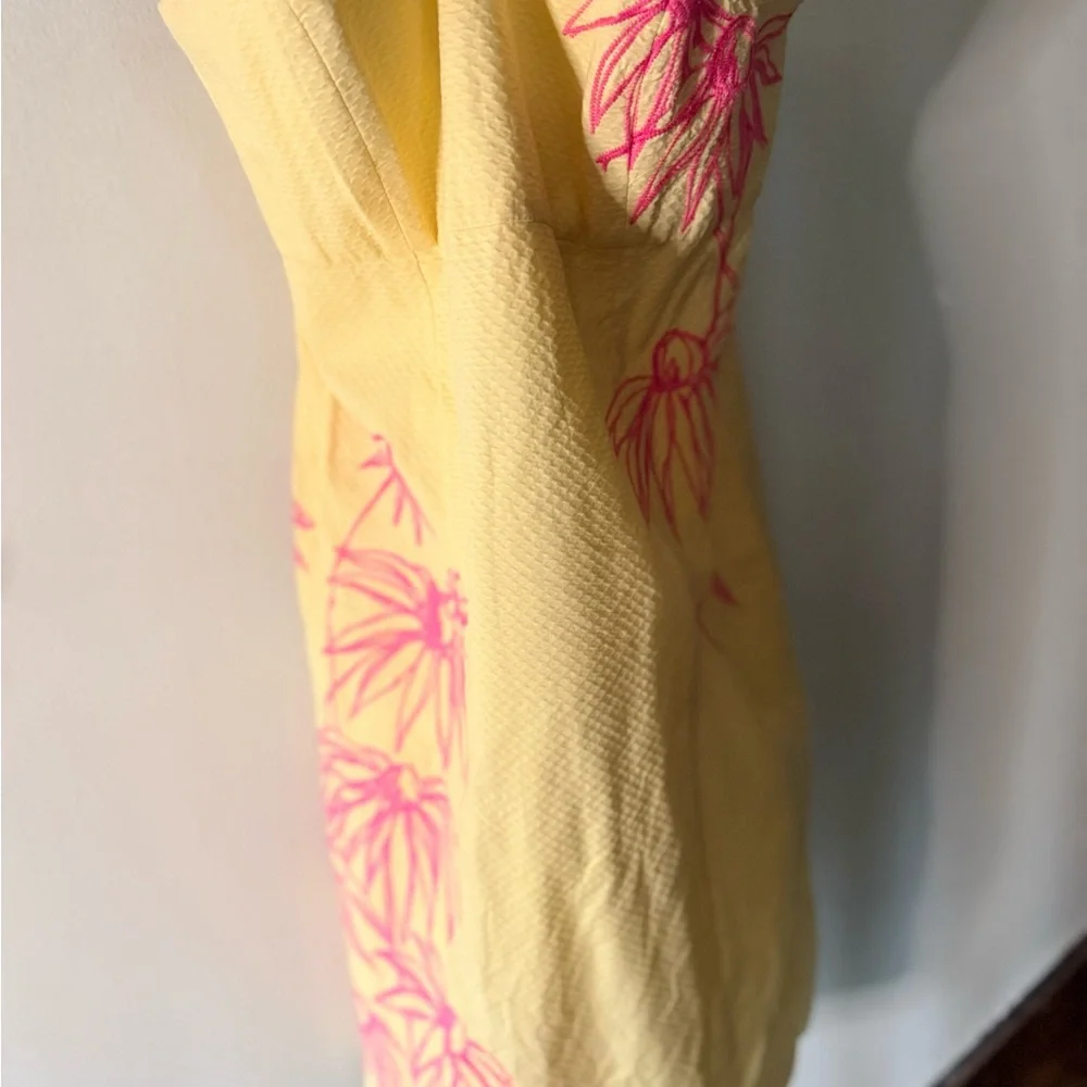 Lilly Pulitzer Strapless Yellow Dress with Pink Floral Design - Picture 5 of 10